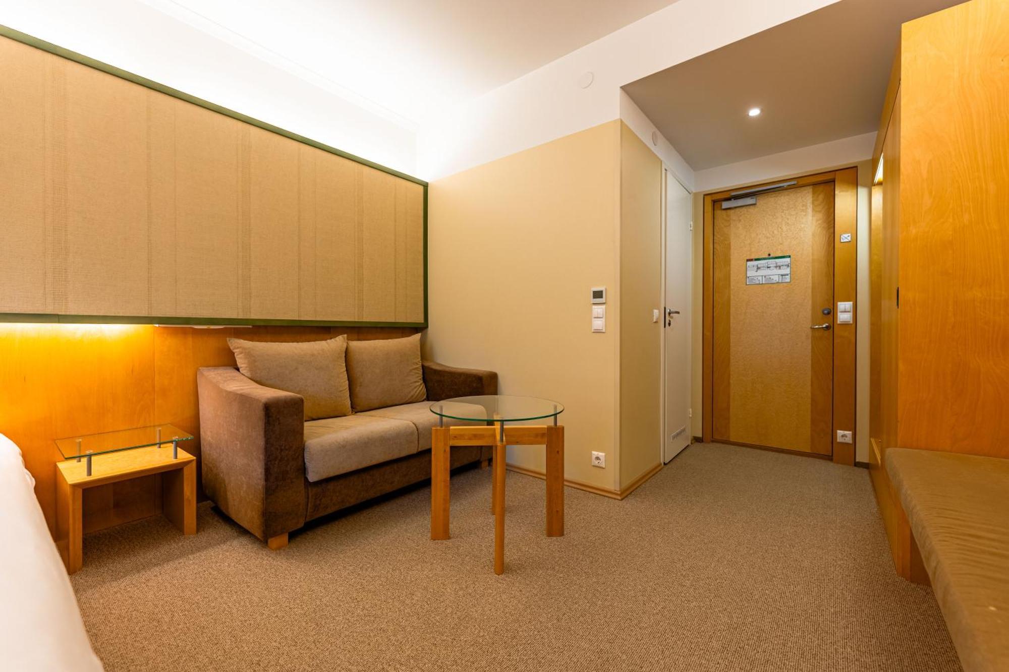 Saaremaa Rannahotell ' Beach Hotel Mandjala Exterior photo