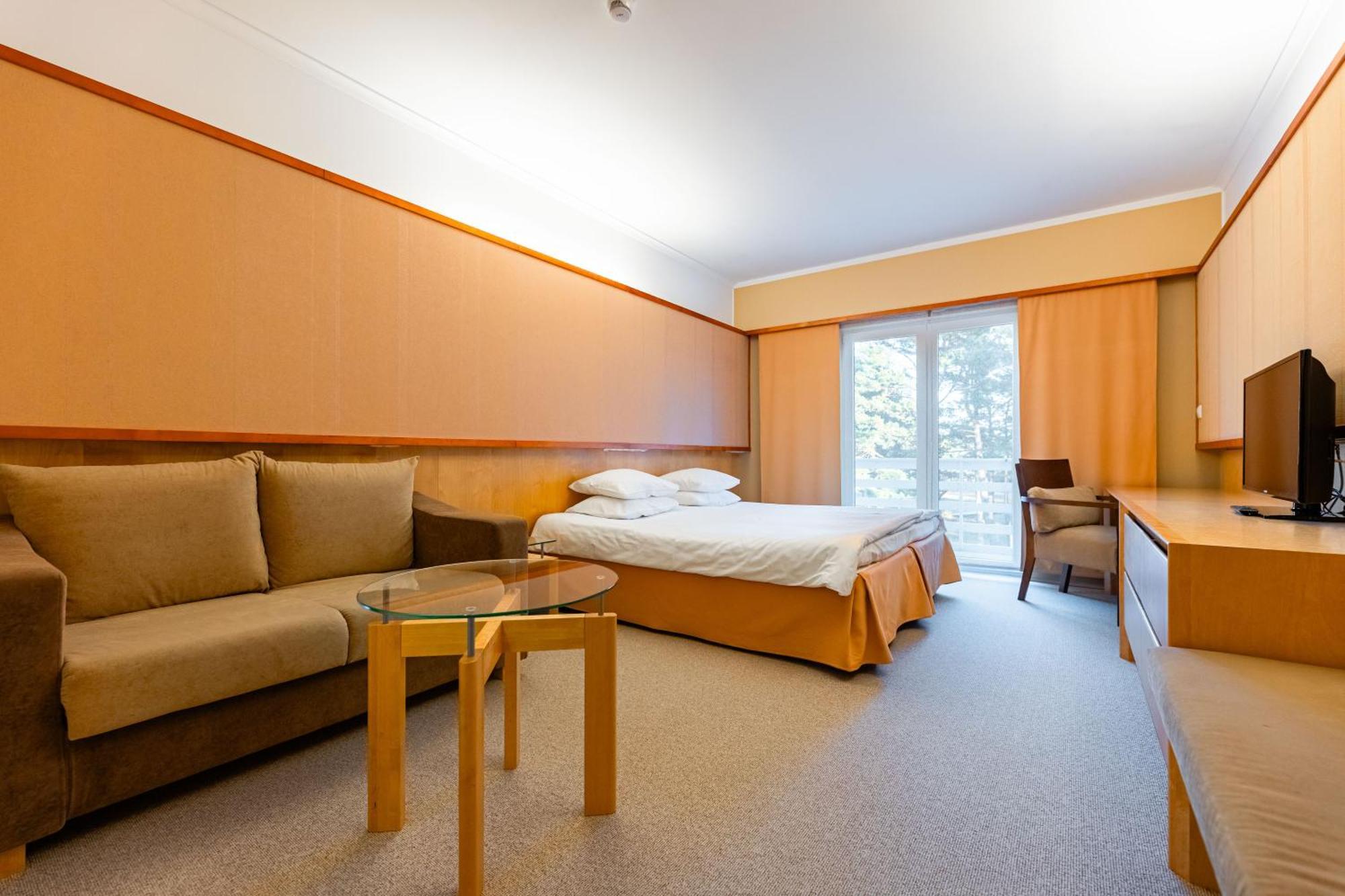 Saaremaa Rannahotell ' Beach Hotel Mandjala Exterior photo
